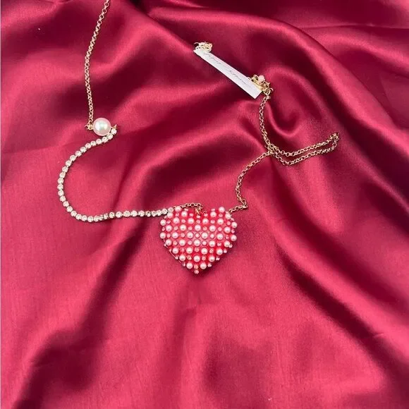Betsey Johnson Elegant Gold Heart Necklace with Pearls - Picture 7 of 9